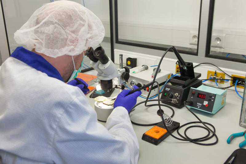 Space OCXO Assembly in Cleanroom